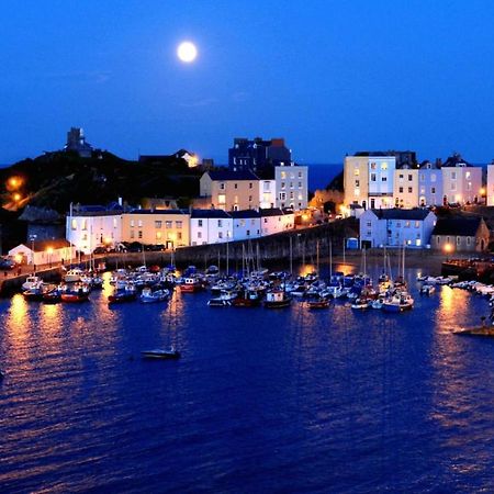 Stylish Tenby Apartment, Great Location, Parking Exteriér fotografie