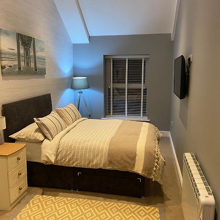 Stylish Tenby Apartment, Great Location, Parking Pokoj fotografie