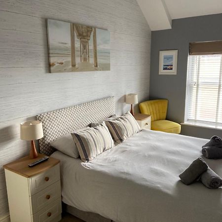 Stylish Tenby Apartment, Great Location, Parking Exteriér fotografie
