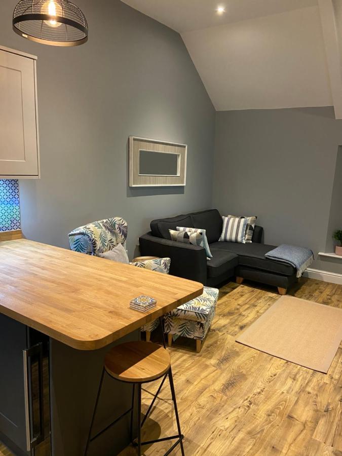 Stylish Tenby Apartment, Great Location, Parking Exteriér fotografie