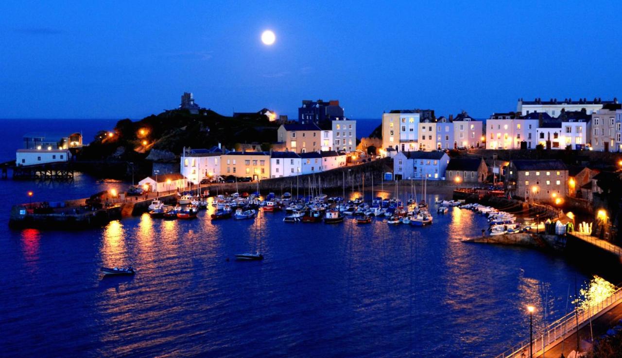 Stylish Tenby Apartment, Great Location, Parking Exteriér fotografie